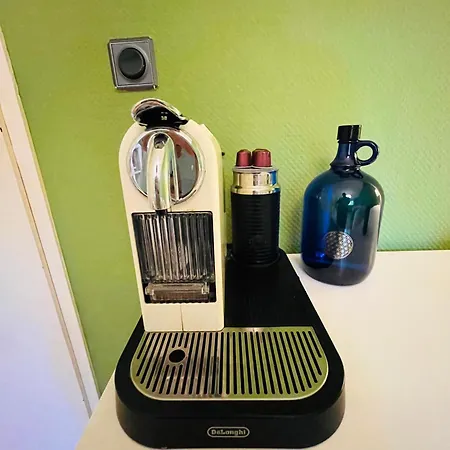 Ruhiges Messezimmer Im Diplomatenviertel Mit Grünblick Niederdorla